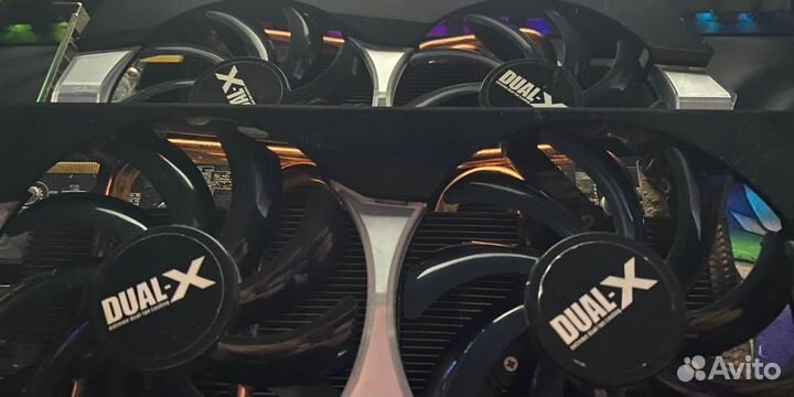 Видеокарта PCI-E Sapphire AMD Radeon R9 270X dual