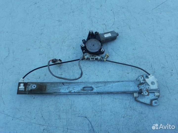 Стеклоподъемник задний правый Mitsubishi Galant 8