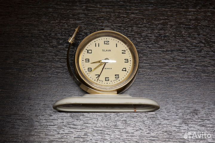 Часы будильник слава глобус ракета