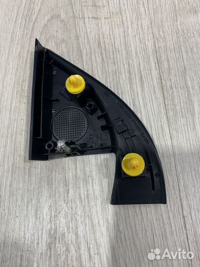 Уголок накладка зеркала внутри салона Kia RIO 3 Пр