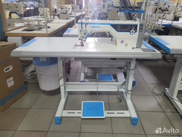 Машина с чистой закрепкой Jack A5E A-WN со столом