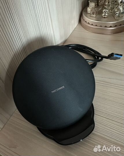 Беспроводная зарядка Samsung EP-PG950