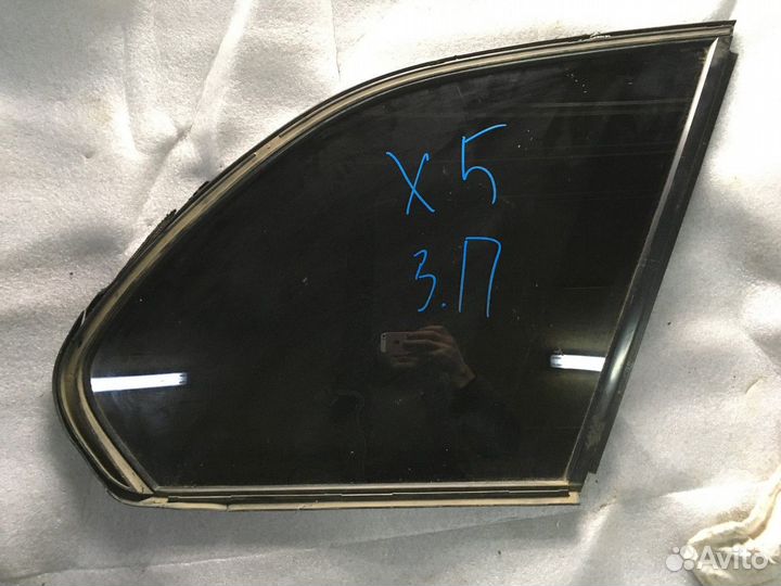 Стекло кузовное заднее правое / левое (BMW X5)