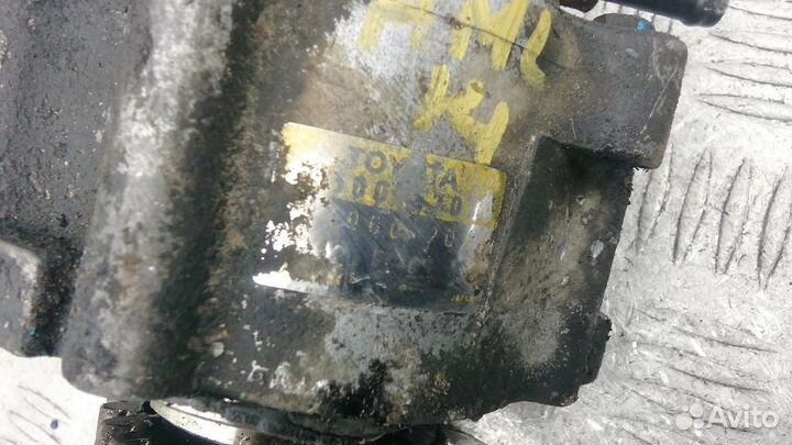 Насос вакуумный Toyota Land Cruiser Prado