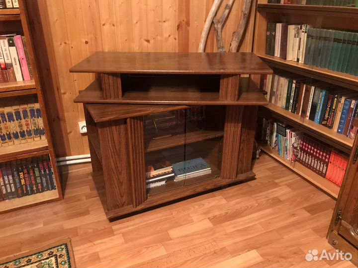 Тумба под телевизор