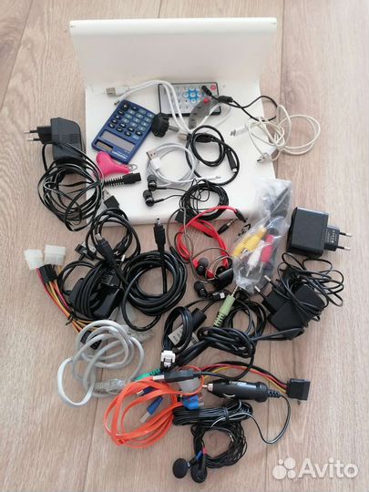 Провода и зарядные устройства