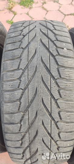 Nokian Tyres Hakkapeliitta R2 SUV 285/60 R18 116R
