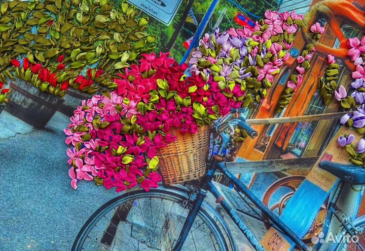 Картина вышитая лентами