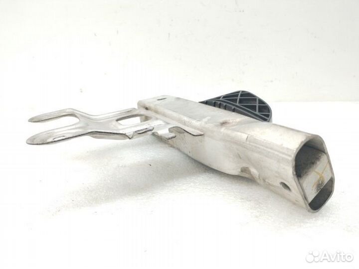 Кронштейн бампера передний правый Bmw 3-Series F30