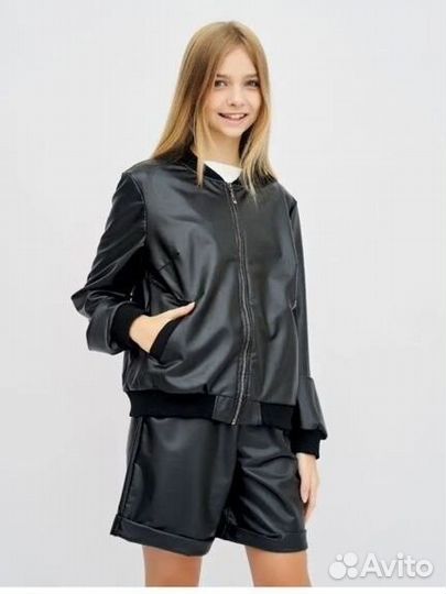 Новый костюм из экокожи