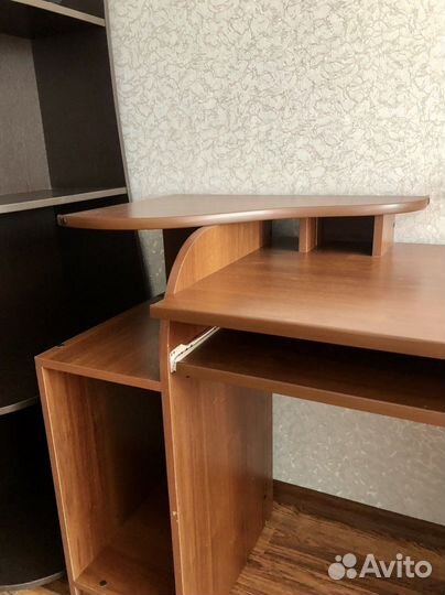 Компьютерный стол