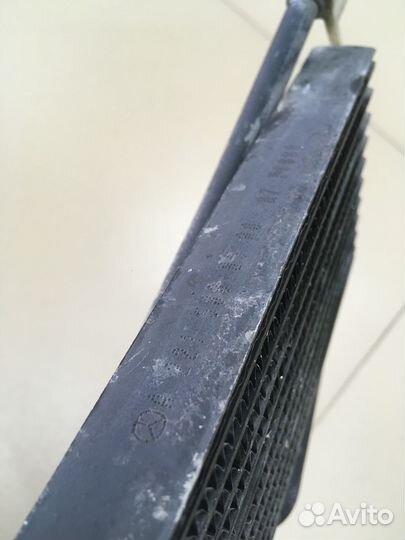 Радиатор гура Mercedes W221