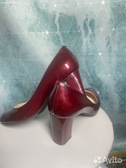 Лаковые туфли Respect