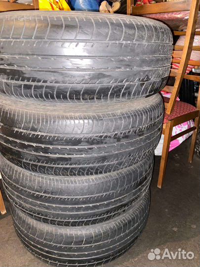 Yokohama BluEarth E70 215/60 R16