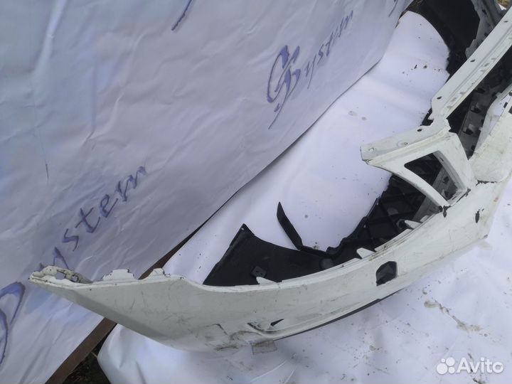 Бампер передний Volvo Xc60