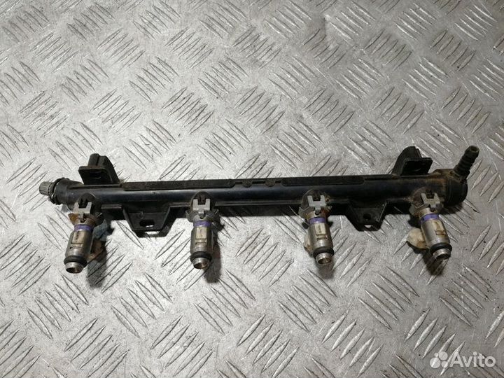 Рейка топливная рампа Skoda Fabia 2007 2015