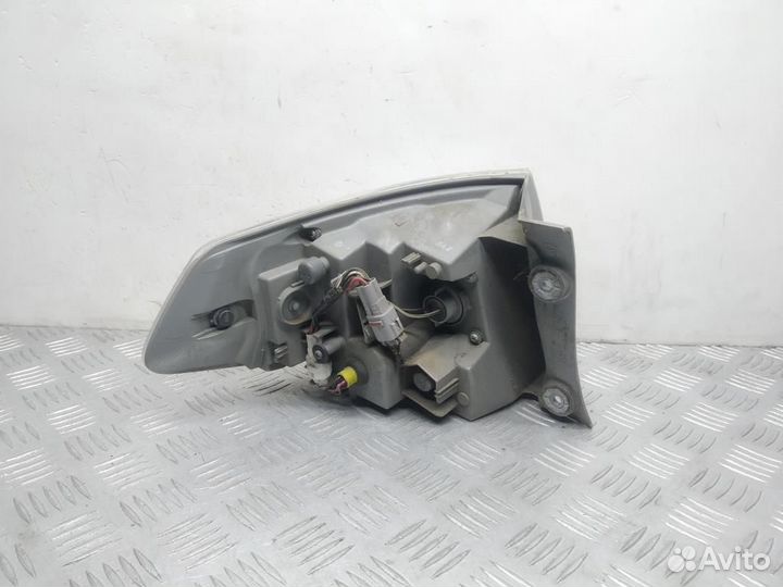 Фонарь задний правый Subaru Impreza 84912FG020