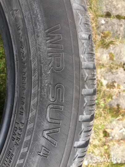 Nokian Tyres WR SUV 4 225/60 R18