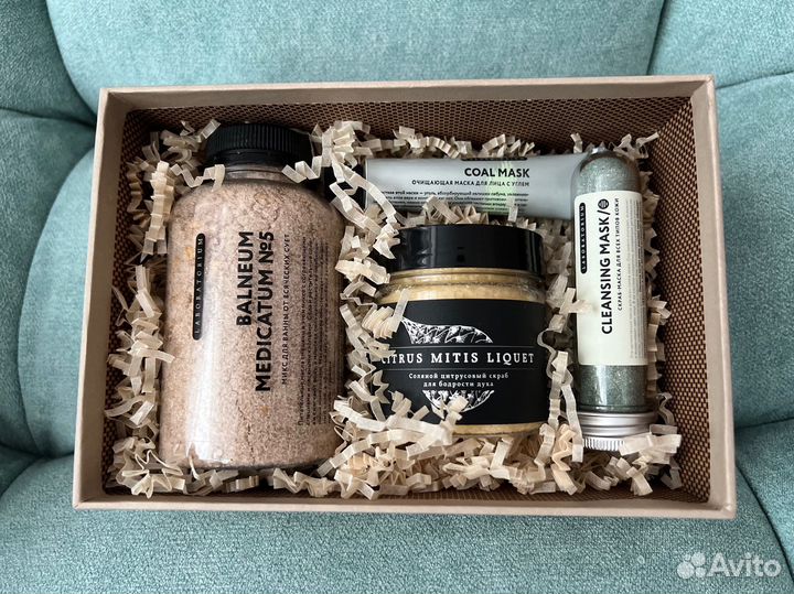 Подарочный набор косметики laboratorium