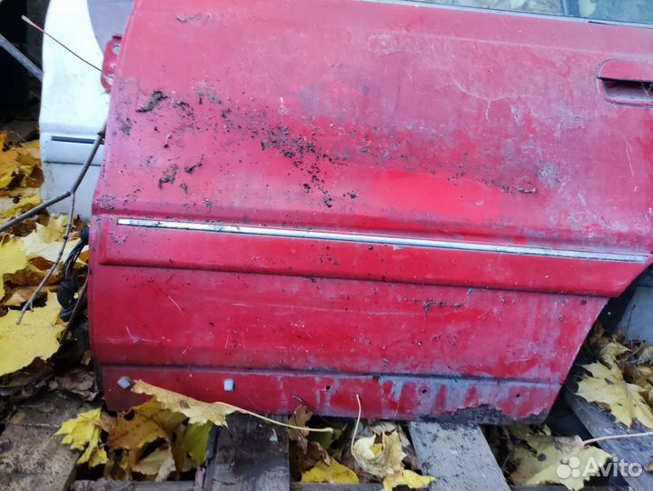 Задняя левая дверь Hyundai elantra 1990-1995