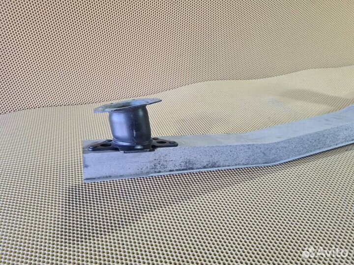 Усилитель бампера задний Infiniti M25 M37 M56 Y51