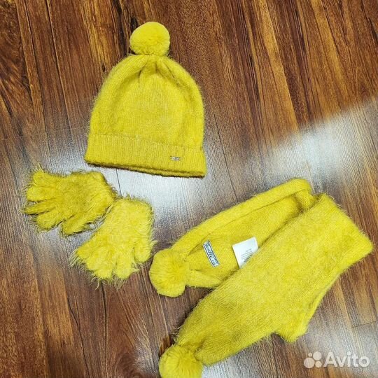 Комплект mayoral шапка шарф перчатки 2-4