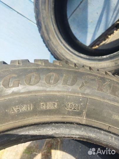 Goodyear UltraGrip Arctic 2 205/60 R16