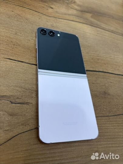 Samsung Galaxy Z Flip5, 8/512 ГБ