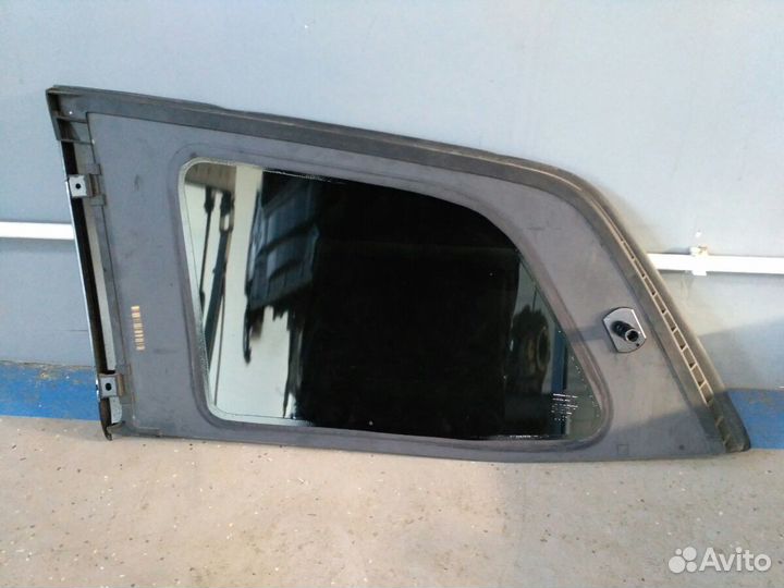 Форточка задняя правая Mercedes GL 166