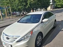 Hyundai Sonata 2.4 AT, 2011, 229 000 км, с пробегом, цена 990 000 руб.