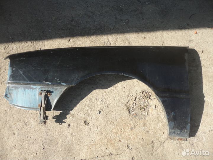 Крыло на audi b3