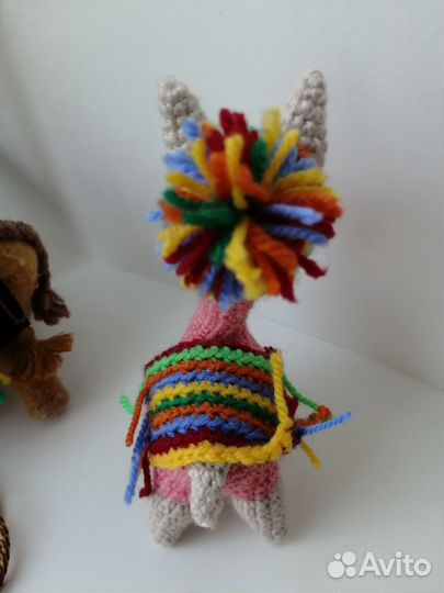 Игрушка лама-всеxпрезирака (высокомерная)