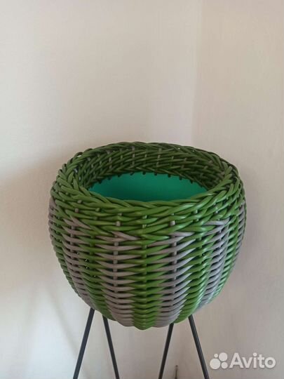 Кашпо горшок для цветов