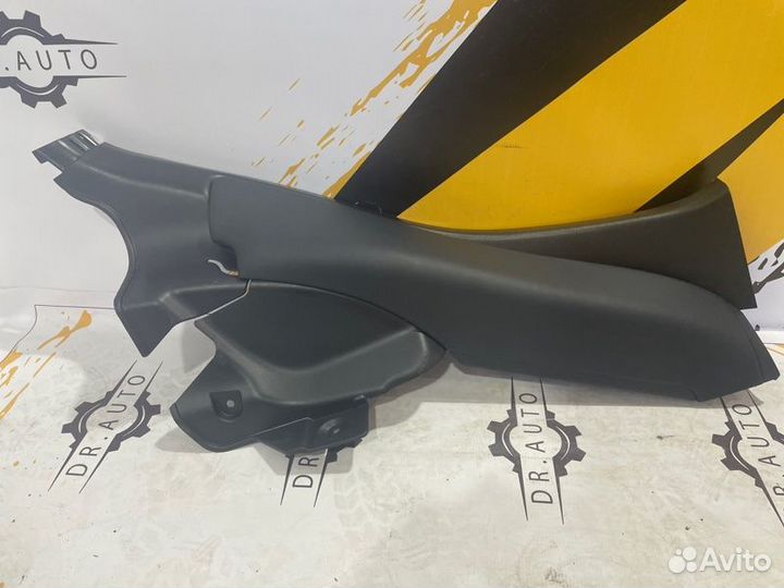 Обшивка салона задняя правая RH Lexus Rx F-Sport