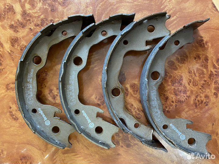 Колодки стояночного тормоза Рено калеос S56545