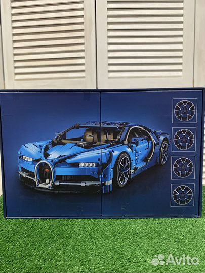 Аналог Lego Technic Bugatti Chiron 42083