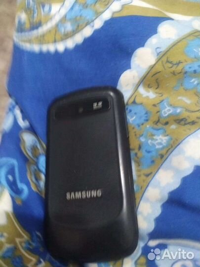 Телефон Samsung