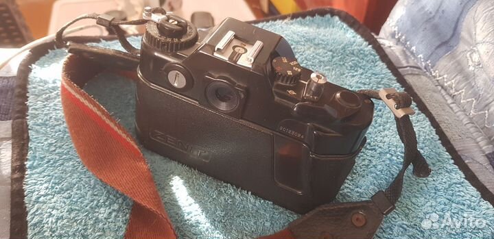 Пленочный фотоаппарат зенит 122