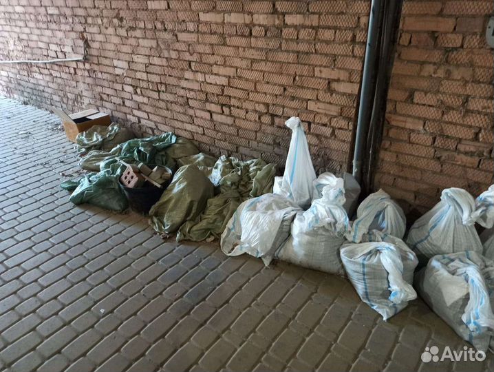 Вывоз мусора/Хлама/Расчистка участков/Демонтаж