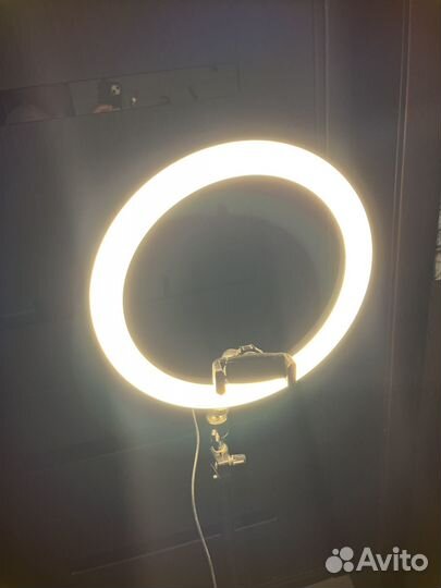 Кольцевая лампа