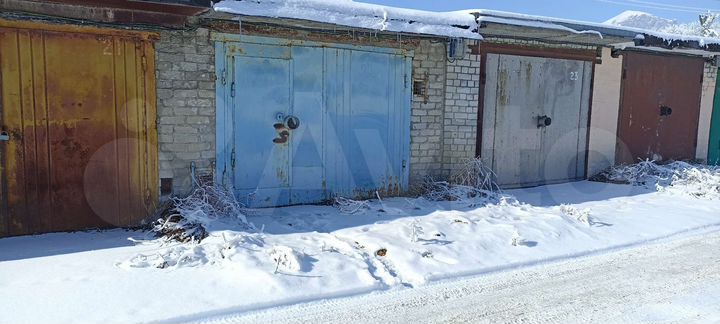 Гараж, > 30 м²