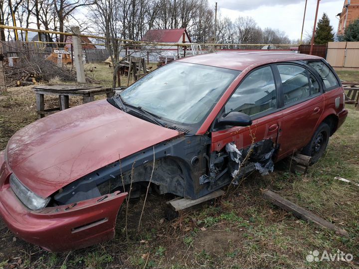 Капот Saturn SW 2 1998 г. в
