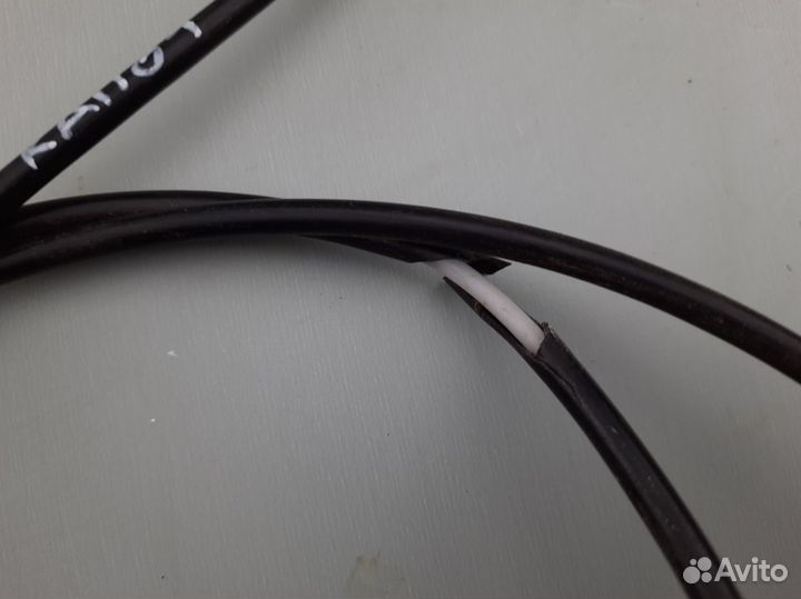 Трос открывания капота Skoda Octavia A4