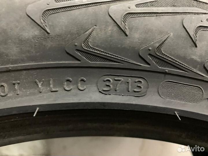 Nokian Tyres Hakkapeliitta 7 245/45 R18