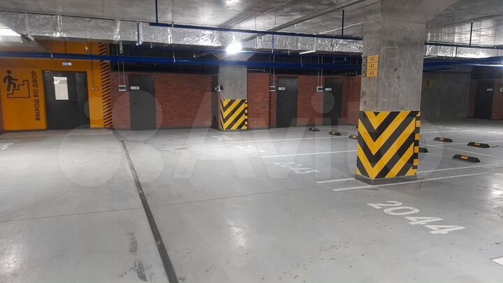 Машиноместо, 14 м²