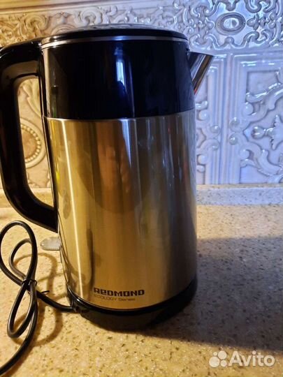 Чайник электрический новый