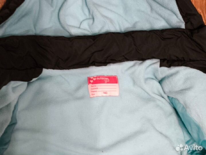 Пуховик на девочку 140