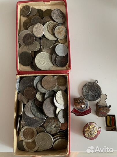 Продам старинные монеты