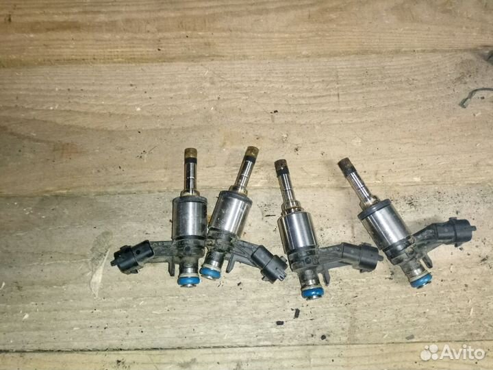 Топливные форсунки рампа Киа Сид 2 GT
