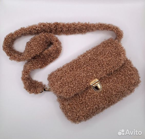 Пушистая сумка женская